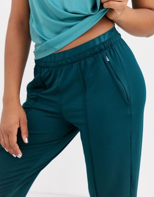 nike running track pants