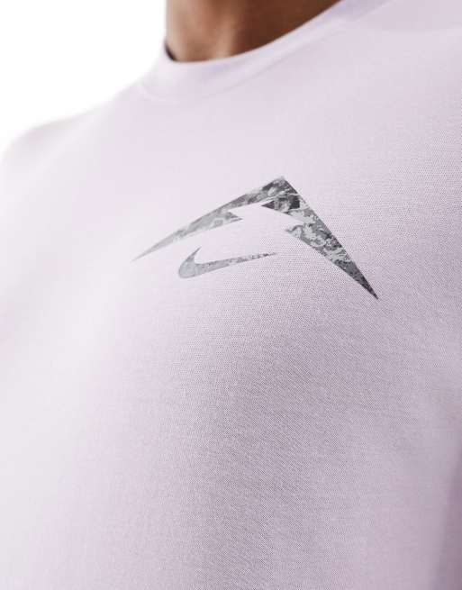 Nike Running – Trail Dri-FIT – Lila t-shirt med logga , 3 av 4