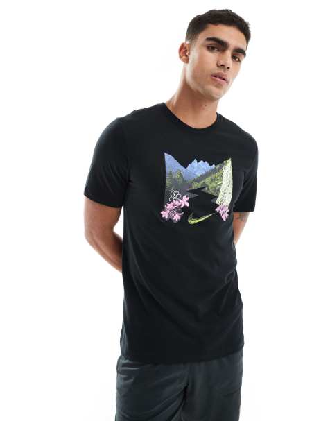 Nike Running Trail landscape graphic t-shirt in black - view 1