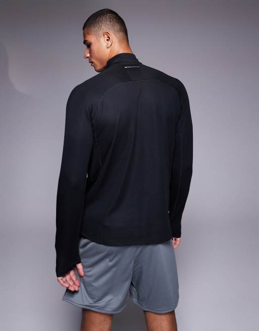 Nike Running Trail logo half zip sweatshirt in black, 2 of 4