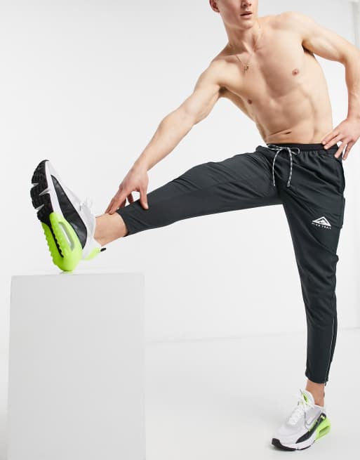 Nike Running – Trail Phenom Elite – Czarne joggersy z tkaniny