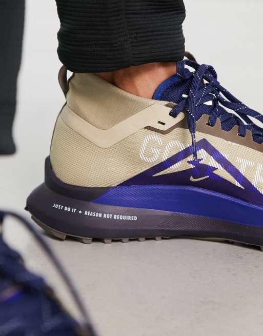 Nike Running Trail React Pegasus 4 Goretex trainers in khaki and navy, 3 of 4