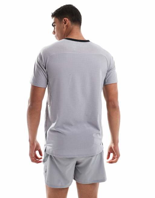 nike trail shorts tシャツ まとめ売り Nike Men's Trail Running Shorts 5” DJ0588 010 Black Grey