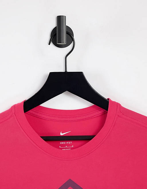 Men Nike Running Trail t-shirt in red 