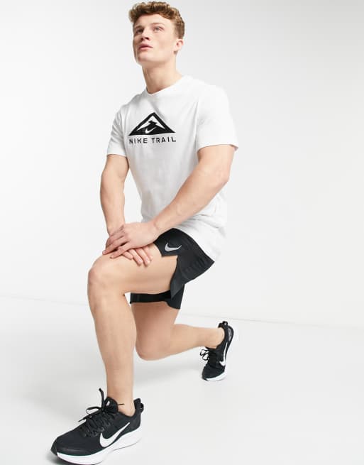 Nike Running Trail t-shirt in white, 4 of 4