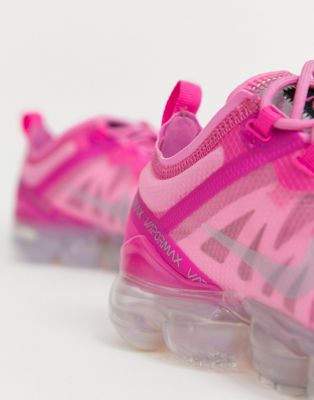 pink vapormax trainers