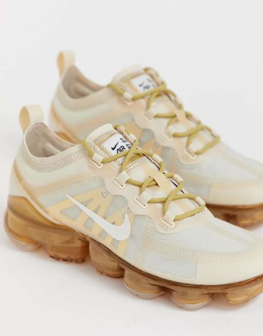 Nike running vapormax 19 trainers in cheap white and gold