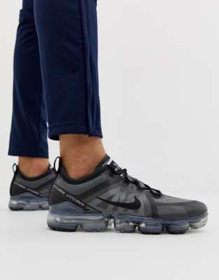 vapormax with jeans