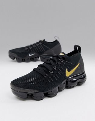 nike running vapormax flyknit trainers in black and gold