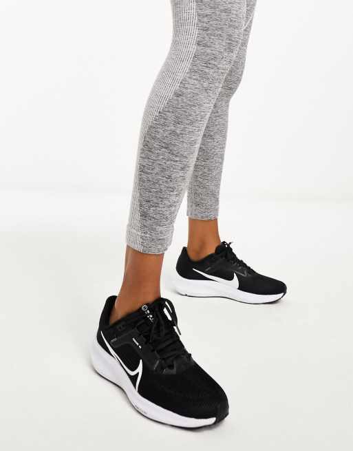 Nike Running Vomero 17 in black and white | ASOS