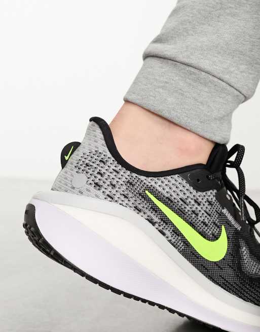 Nike vomero hot sale marathon