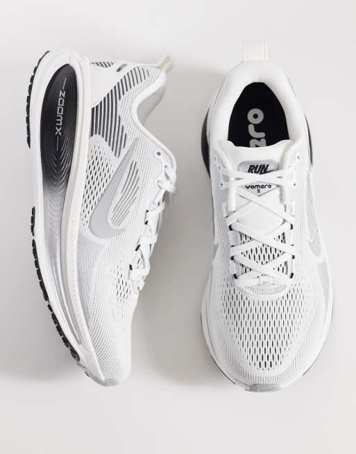 Nike Running – Vomero 18 – Biało-srebrne buty sportowe, 3 z 5