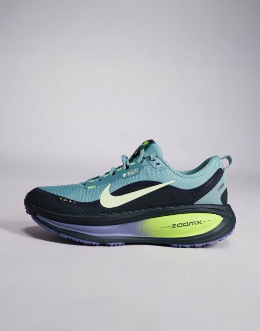 Nike Running Vomero 18 GORE-TEX trainers in green, 2 of 5