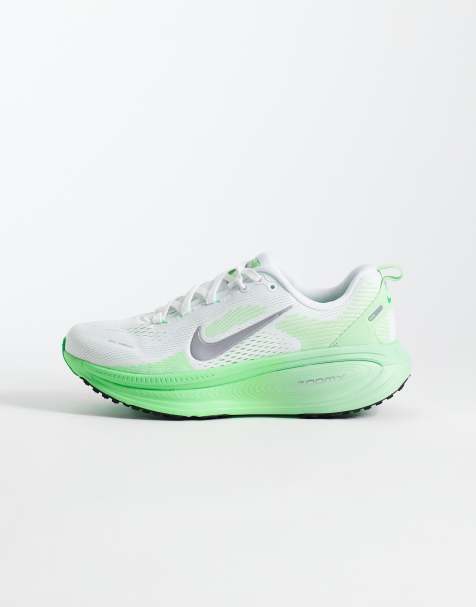 Nike Running - Vomero 18 - Hvide og grønne sneakers - view 1