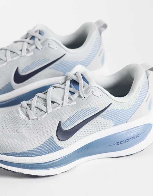 Nike Running Vomero 18 løbesneakers i hvid og blå, 3 af 5