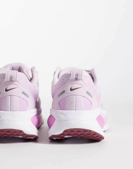 Nike Running – Vomero 18 – Sneaker in Rosa und Weiß, 4 von 5