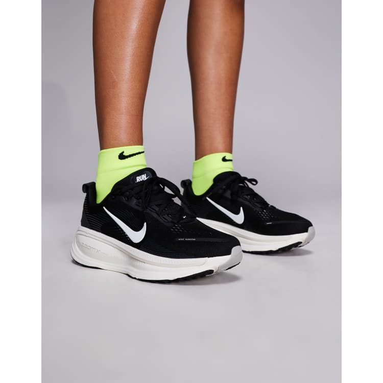 208611809-1-black?$n_750w$&wid