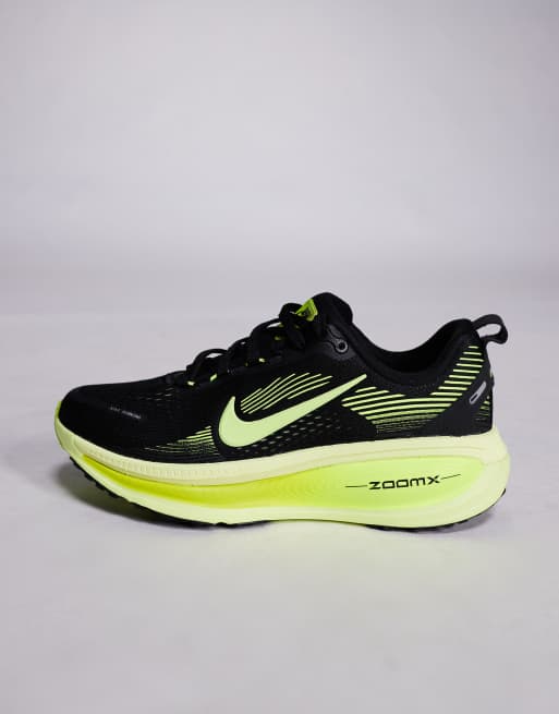 Nike Running - Vomero - 18 Sneakers in zwart en groen, 2 van 5