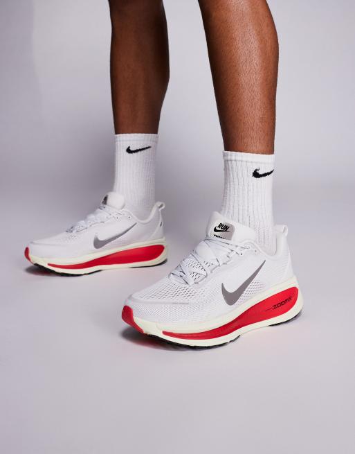 Nike Running Vomero 18 trainers in white and red, 3 of 5