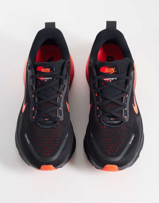 Nike Running Vomero 18 zapatillas de running en negro y rojo, 2 de 5