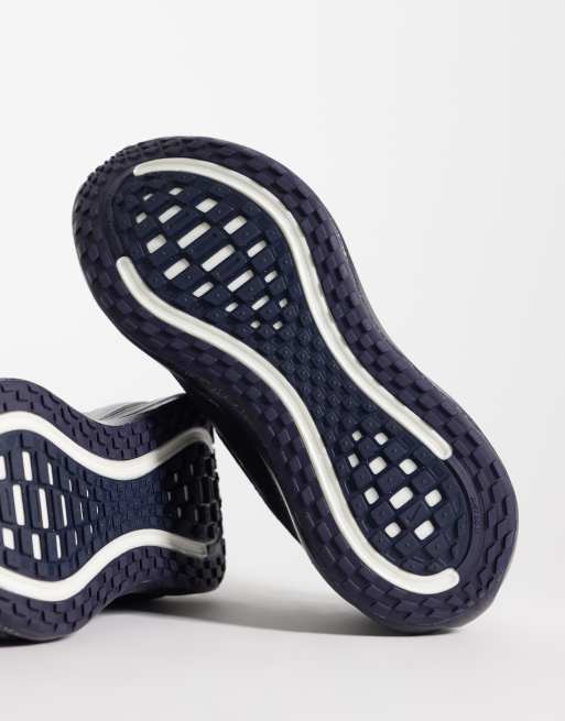 Nike Running Vomero Plus Keely Hodgkinson trainers in black and gold, 5 of 5