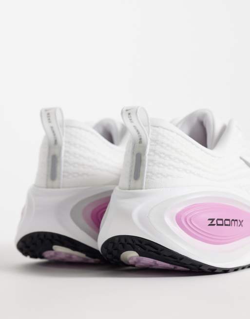 Nike Running – Vomero Plus – Sneaker in Weiß und Rosa, 4 von 5