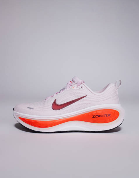 Nike Running - Vomero Plus - Sneakers i hvid/lyserød - view 1