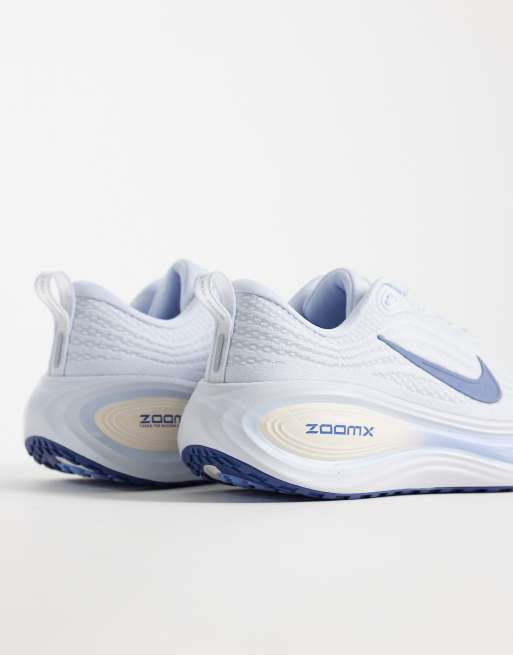 Nike Running Vomero Plus sneakers in blue and white - MBLUE, 4 of 5