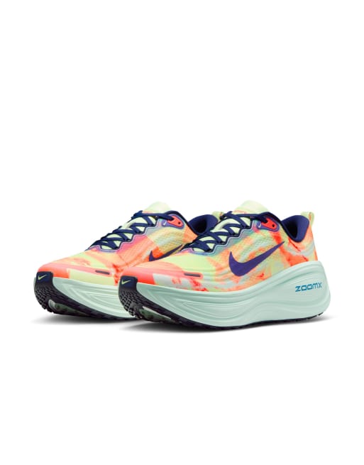 Nike Running Vomero Plus sneakers in multi, 3 of 4