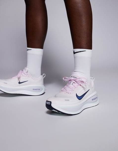 Nike Running Vomero Plus trainers in light pink and blue - view 1