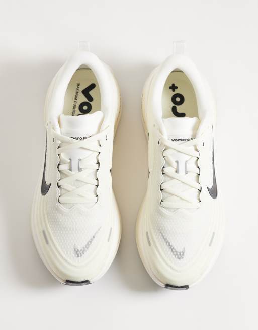 Nike Running Vomero Plus trainers in off white & black, 3 of 5