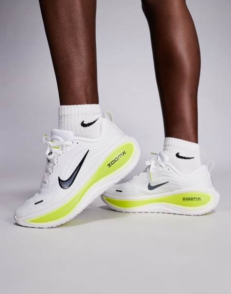 Nike Running Vomero Plus trainers in white and yellow - view 1
