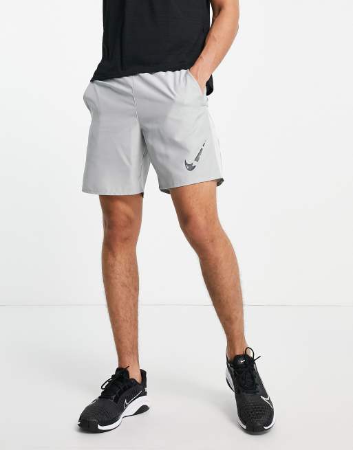 Light gray clearance nike shorts