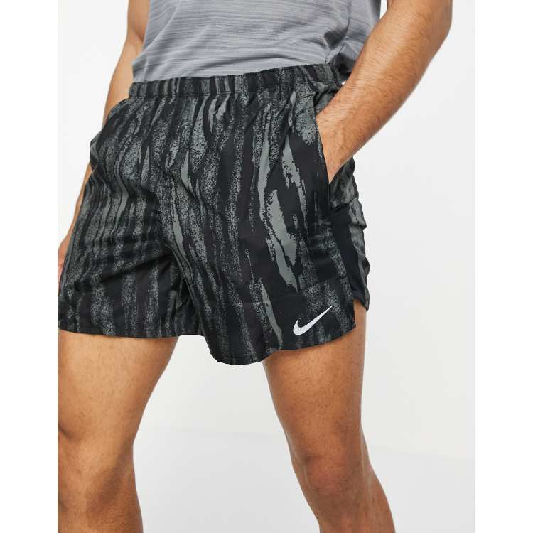 Nike run wild store shorts