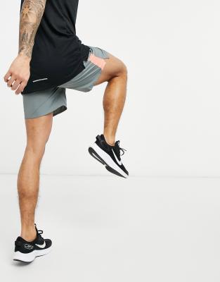 nike running challenger 7 inch shorts