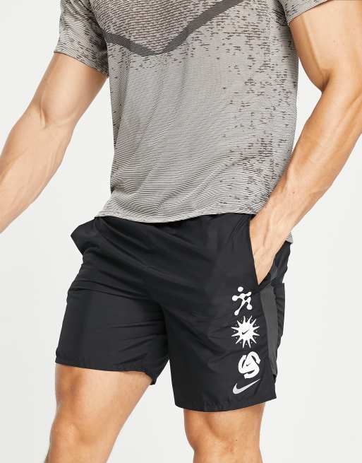 Nike Running Wild Run Challenger DriFIT Short 7 pouces Noir ASOS