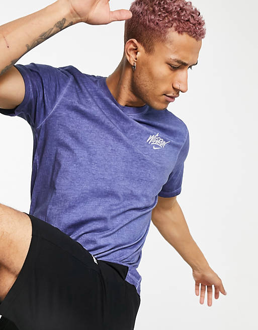 Men Nike Running Wild Run logo t-shirt in light blue marl 