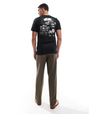 Nike Running World Tour graphic t-shirt in black | ASOS