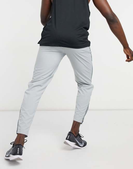Nike Running woven joggers in grey, 2 of 4