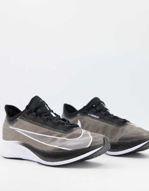NIKE ZOOM FLY