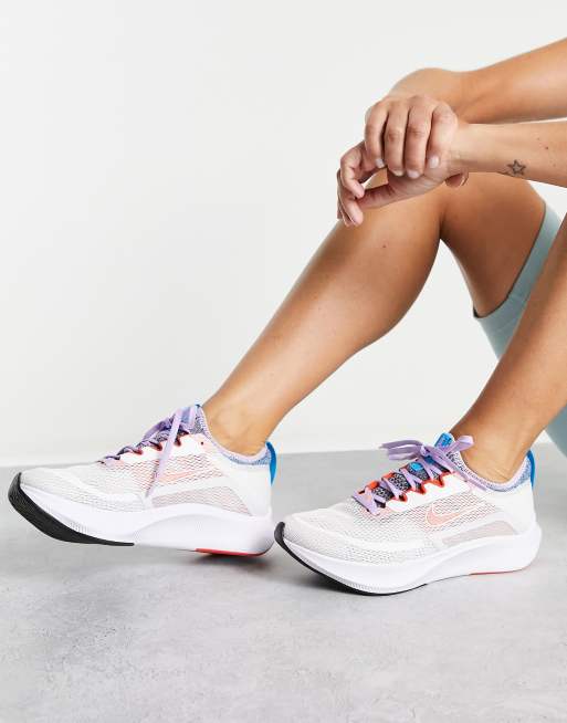 zoom fly flyknit feminino