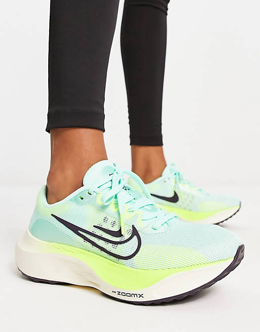 Antagonist Entanglement I listen to music Nike Running Zoom Flyknit 5 sneakers in turquoise and whie | ASOS