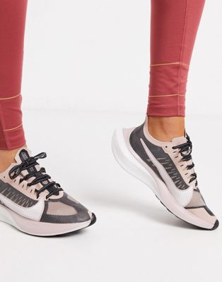 women's zoom gravity sneakers