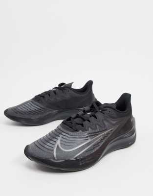 nike zoom gravity triple black