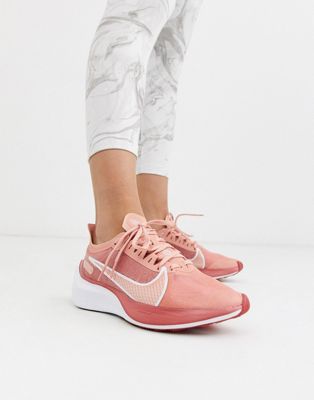 Nike Running zoom gravity trainers in pink