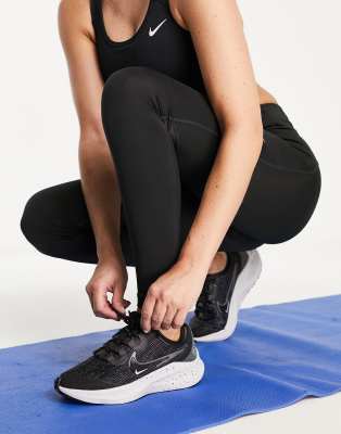 nike winflo 8 shield