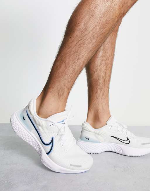 White and blue sales nike running shoes