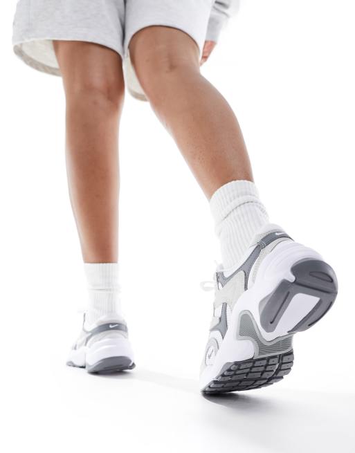 Nike – Runninspo – Szare buty sportowe z białymi wstawkami, 4 z 5