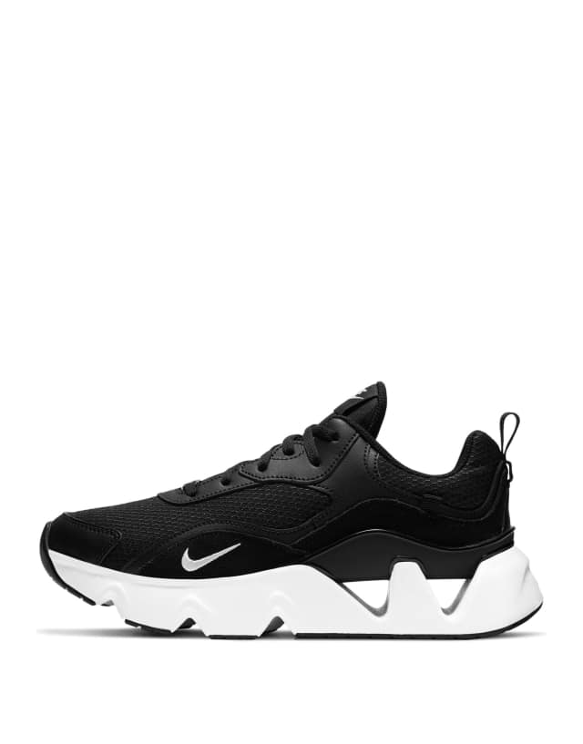 Nike Ryz 365 2 sneakers in black/white