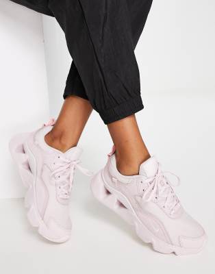 Nike Ryz 365 2 sneakers in light pink 